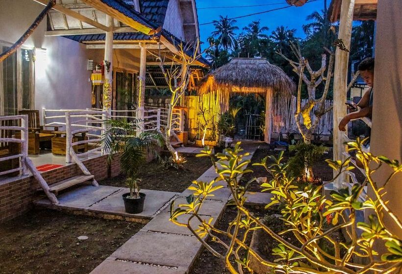 بنسيون Angels Bungalow Nusa Penida