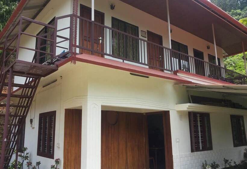 פנסיון Athens Cottage