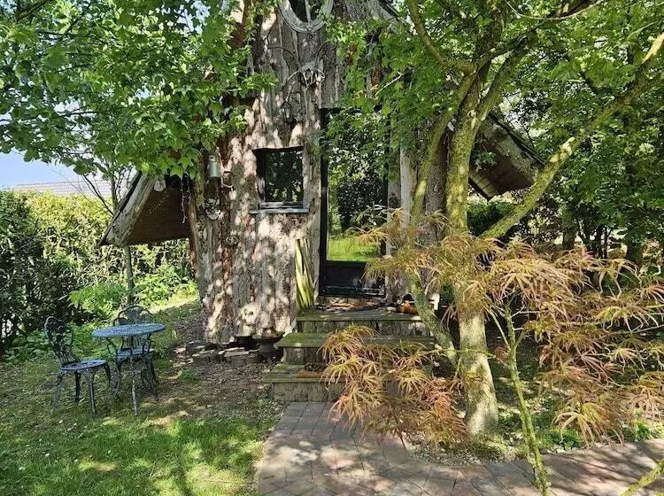 ペンション Au Refuge Des 3 Ours Chambres D Hôtes Et Cabanes