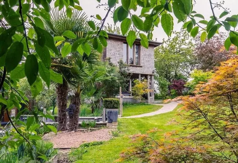 ペンション Au Refuge Des 3 Ours Chambres D Hôtes Et Cabanes