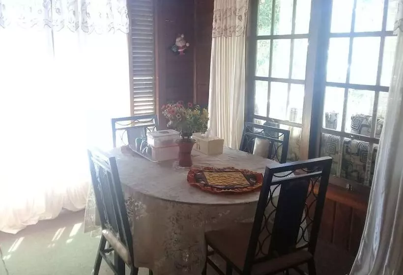 Majatalo Bunga Matahari