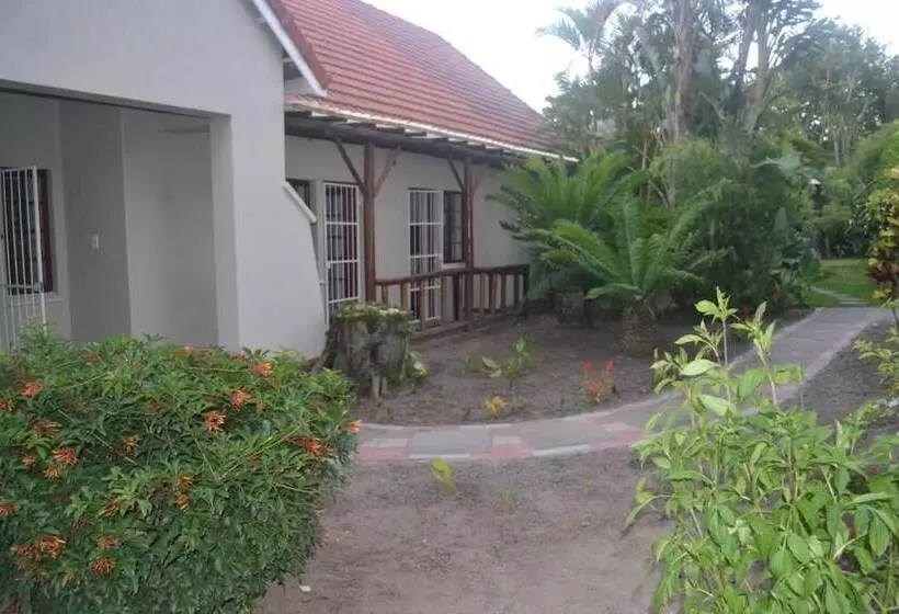 Majatalo Cycad Lodge