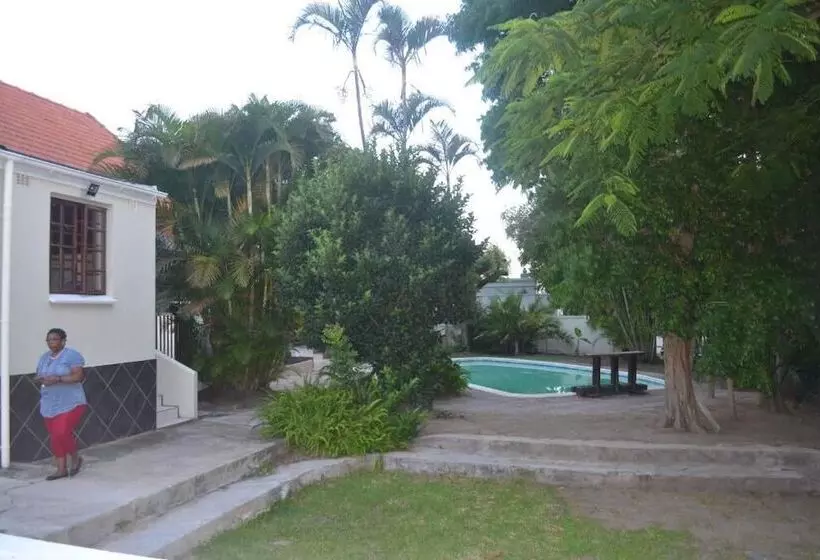 Majatalo Cycad Lodge