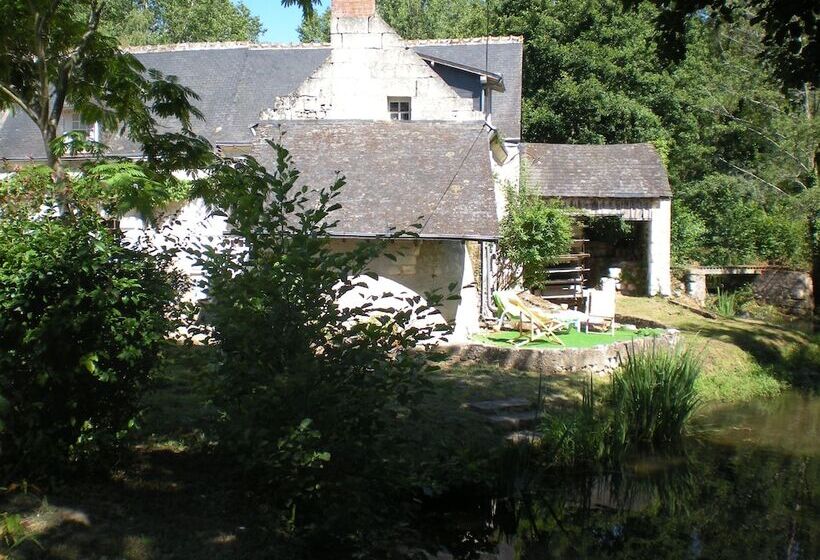 بنسيون Le Moulin Bertrand