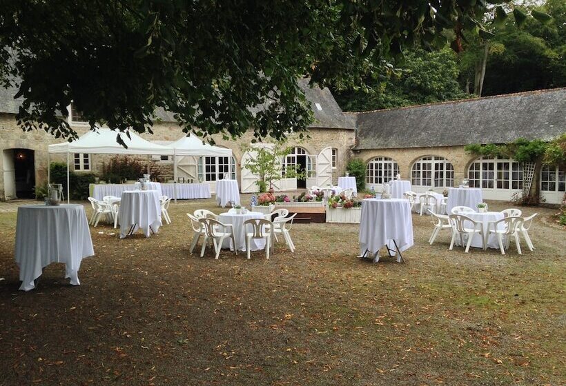 بنسيون Manoir Du Vaumadeuc Chambres Au Chateau