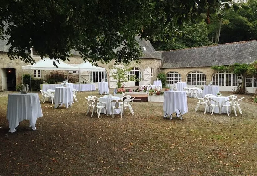ペンション Manoir Du Vaumadeuc  Chambres Au Chateau