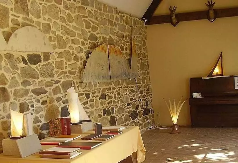 ペンション Manoir Du Vaumadeuc  Chambres Au Chateau