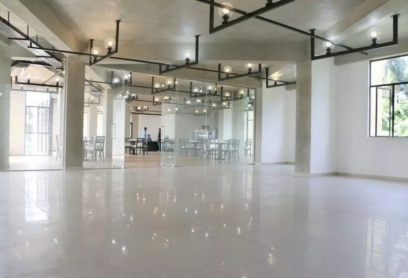 Saninro Hotel Ragama