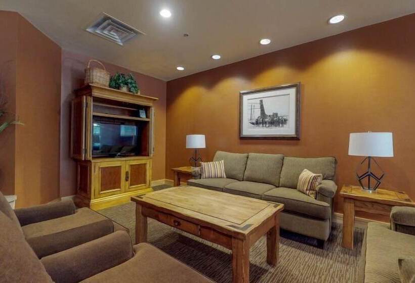 هتل 1 Bedroom Mountain Condo In River Run Village With Beautiful Mountain Views And Walking Distance To