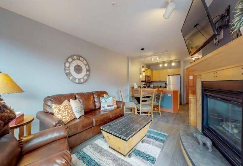 هتل 1 Bedroom Mountain Condo In River Run Village With Beautiful Mountain Views And Walking Distance To