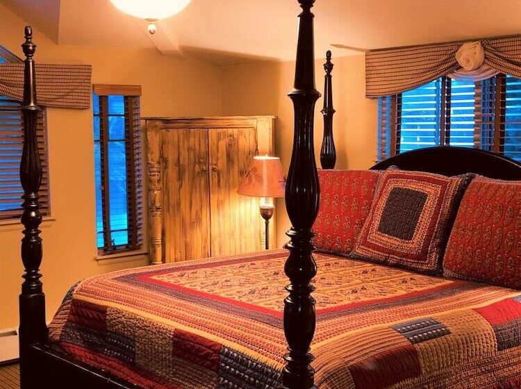 هتل Annabelle Inn