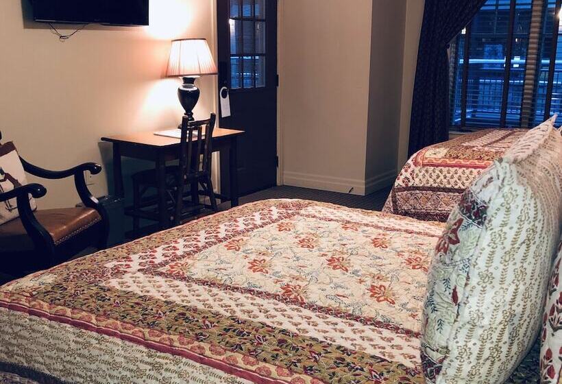 هتل Annabelle Inn