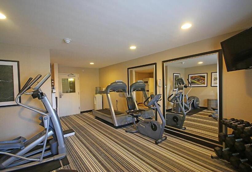 فندق Candlewood Suites Newport News Yorktown, An Ihg