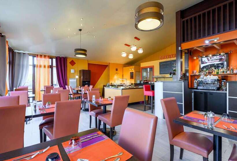 Fh Confort Hotel Orléans Co Met