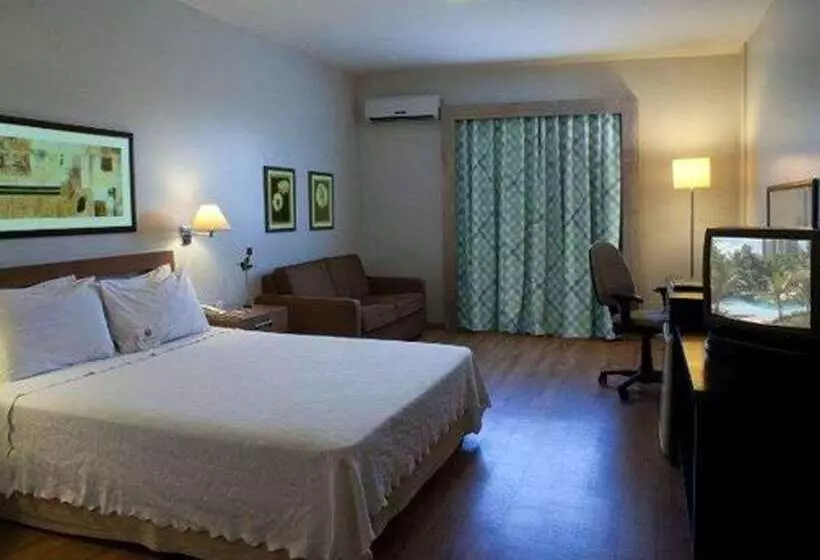 ホテル Comfort Suites Flamboyant Goiânia
