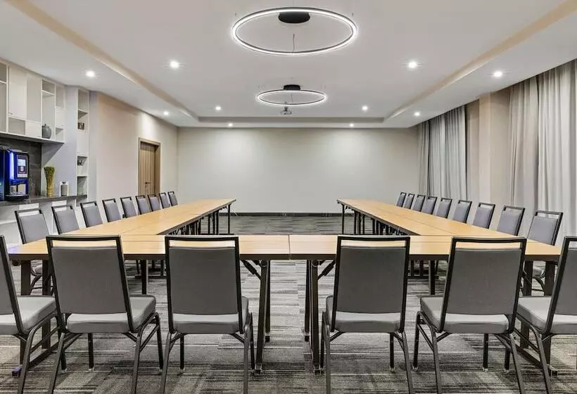 호텔 Courtyard By Marriott San Jose Escazu