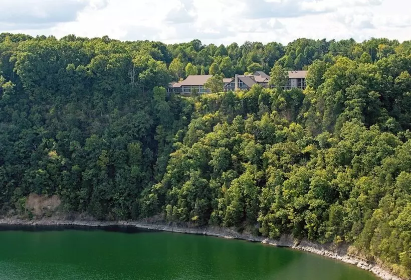 Отель Dale Hollow Lake State Resort Park