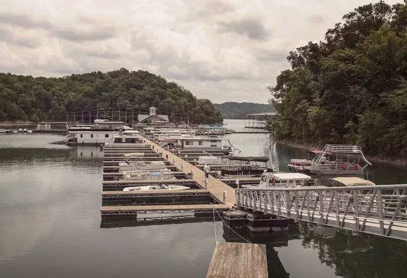 Отель Dale Hollow Lake State Resort Park
