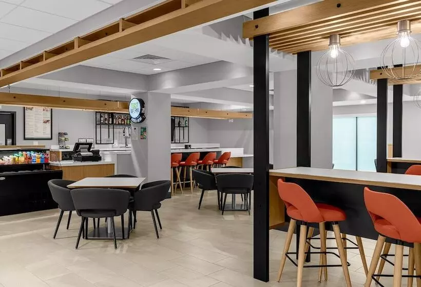 Отель Holiday Inn Cleveland, An Ihg