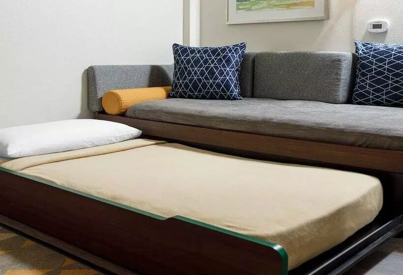 Отель Holiday Inn Cleveland, An Ihg