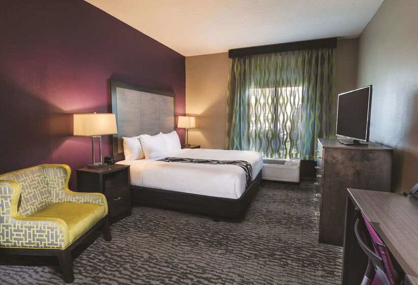 هتل La Quinta By Wyndham Kennesaw