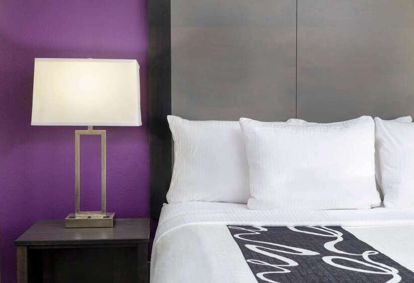 هتل La Quinta By Wyndham Kennesaw