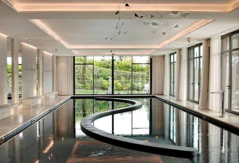 هتل Domaine Du Mas De Pierre