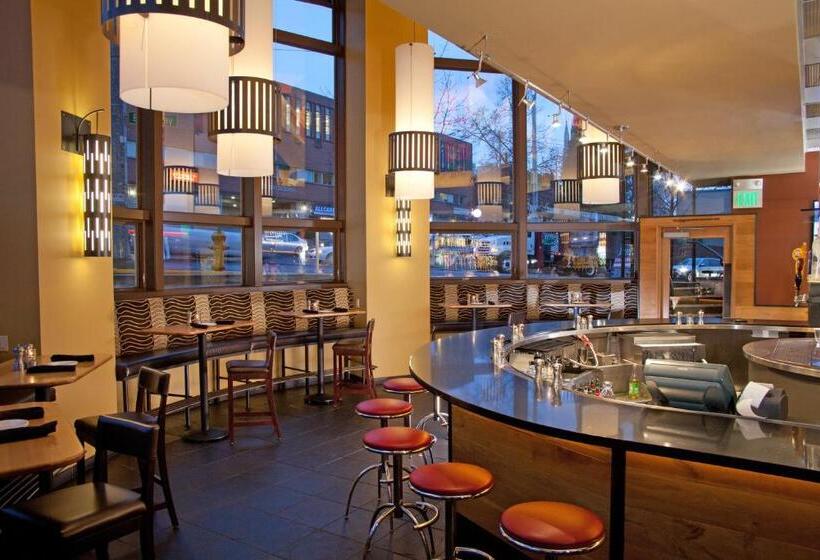 Silver Cloud Hotel   Seattle Broadway