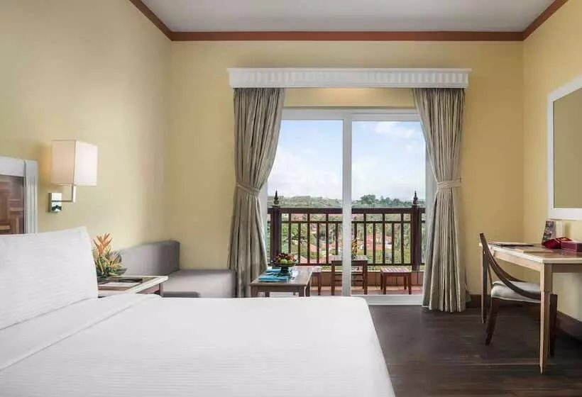 Отель Sokha Beach Resort