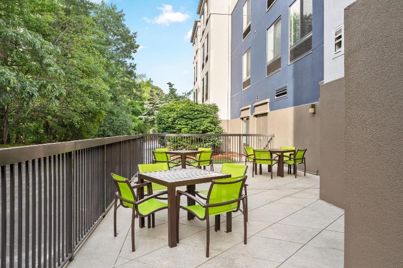 Отель Springhill Suites Boston Andover