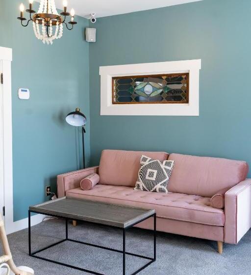 فندق Sunset Hill House