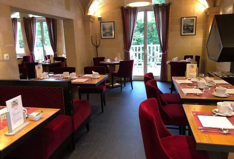 هتل Villa Augeval Hôtel De Charme & Spa