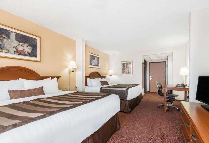 בית מלון כפרי Wingate By Wyndham Lima