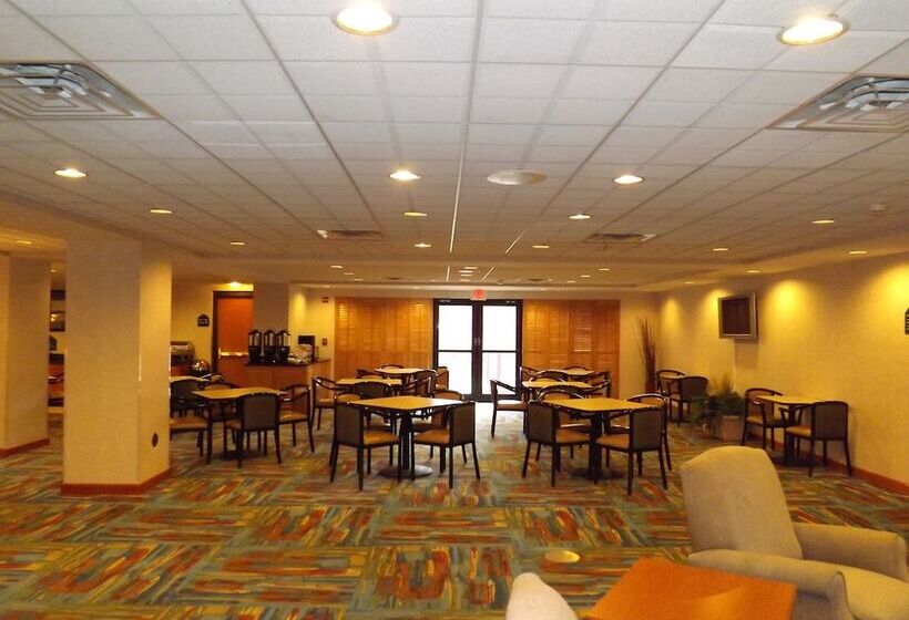 בית מלון כפרי Wingate By Wyndham Lima