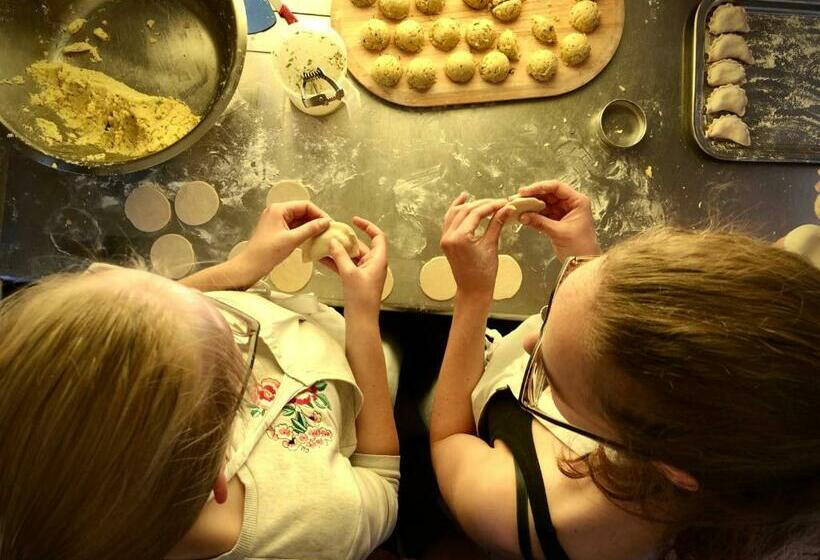 Общежитие Berggasthof   Pension Lahnerhof