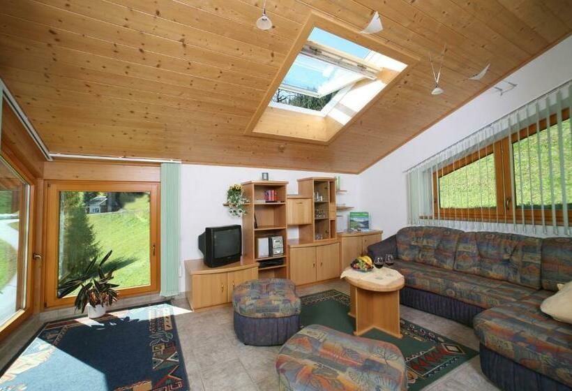 Общежитие Berggasthof   Pension Lahnerhof