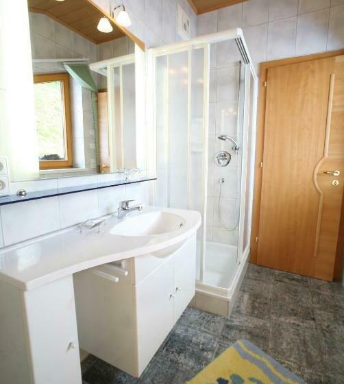 Общежитие Berggasthof   Pension Lahnerhof