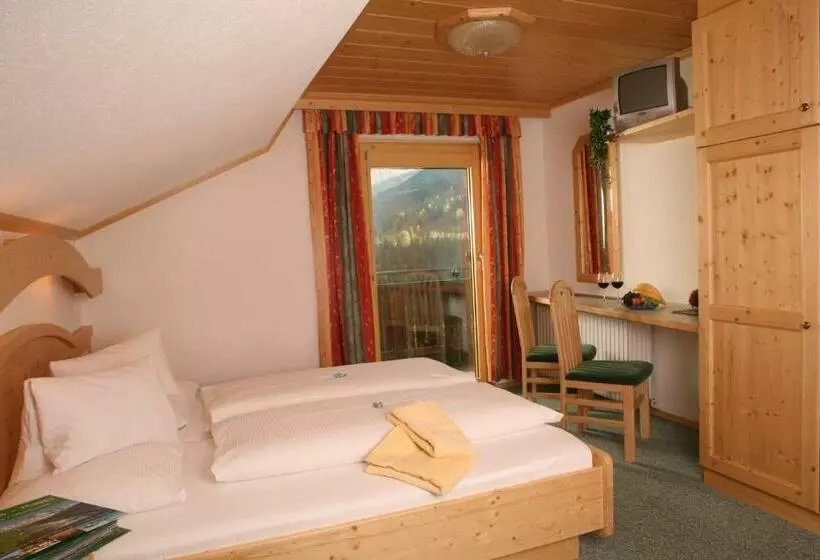 Retkeilymaja Berggasthof   Pension Lahnerhof