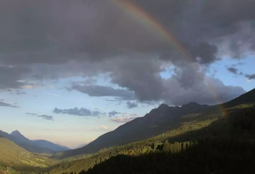Retkeilymaja Berggasthof   Pension Lahnerhof