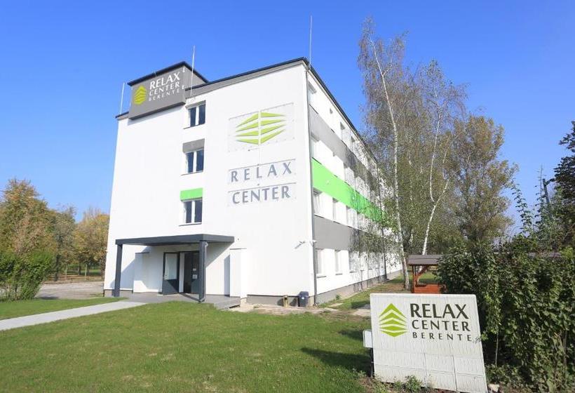 הוסטל Relax Center