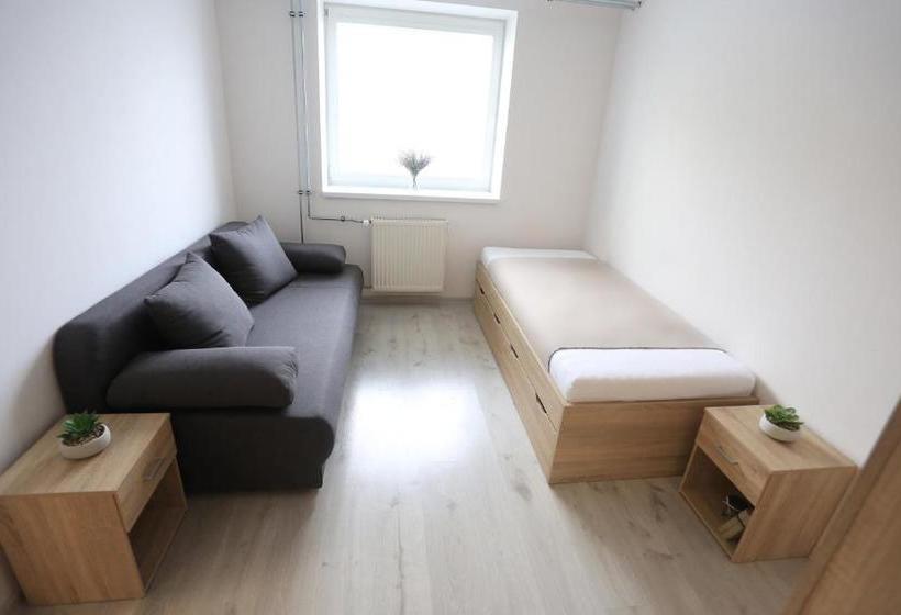 הוסטל Relax Center