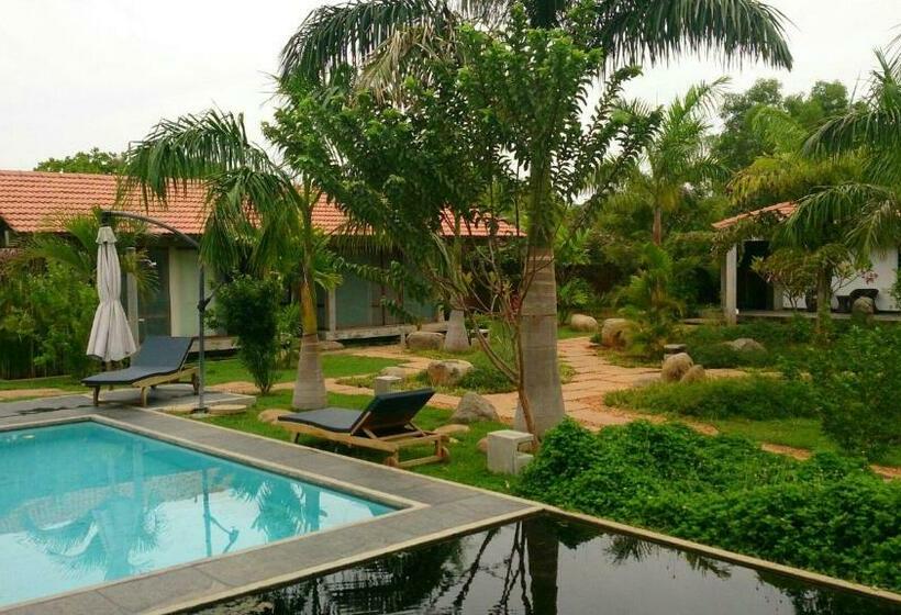 تختخواب و صبحانه Temple Tree Retreat