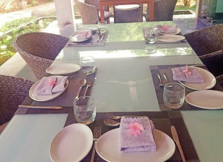 تختخواب و صبحانه Temple Tree Retreat