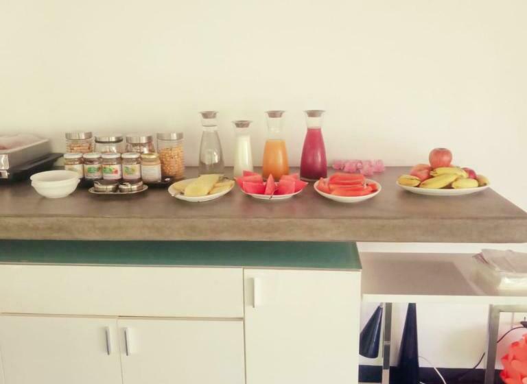 تختخواب و صبحانه Temple Tree Retreat