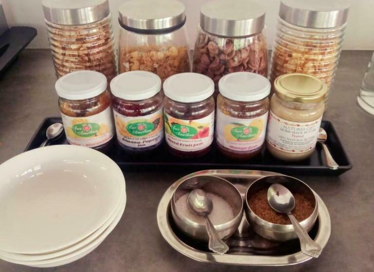 تختخواب و صبحانه Temple Tree Retreat