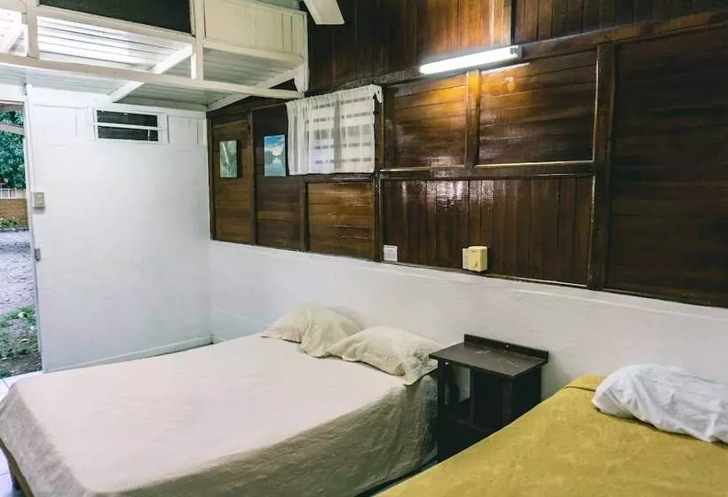 Hotelli Cabinas El Prado