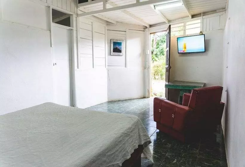 Hotelli Cabinas El Prado