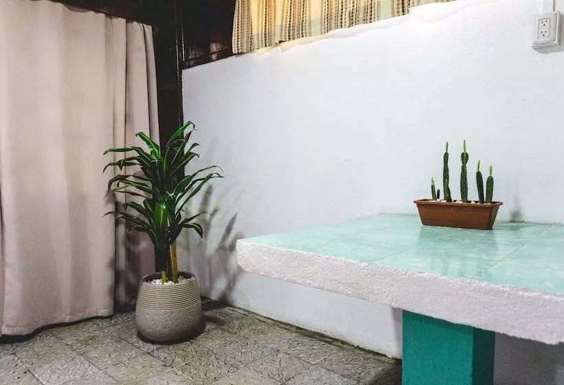 Hotelli Cabinas El Prado