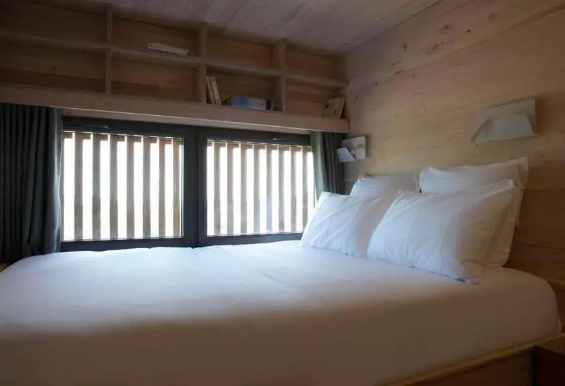 Hotelli Hôtel 48°nord & Restaurant, The Originals Relais