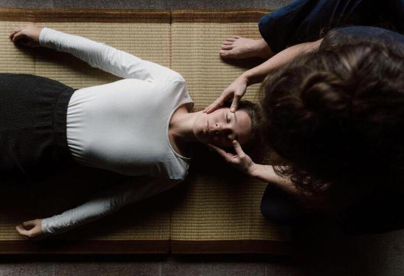 Отель Hôtel 48°nord & Restaurant, The Originals Relais